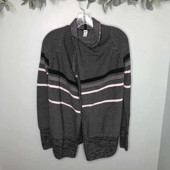 Ivivva Feeling Toasty Black White Cardigan 14 - Picture 1 of 9